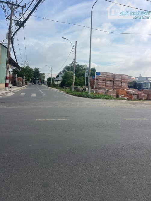 CHÍNH CHỦ GỞI NHÀ C4 DIỆN TÍCH KHỦNG 300M2 FUll THỒ NGANG 10M BỀ THẾ GIÁ RẺ CHỈ 22 TR/M2.
