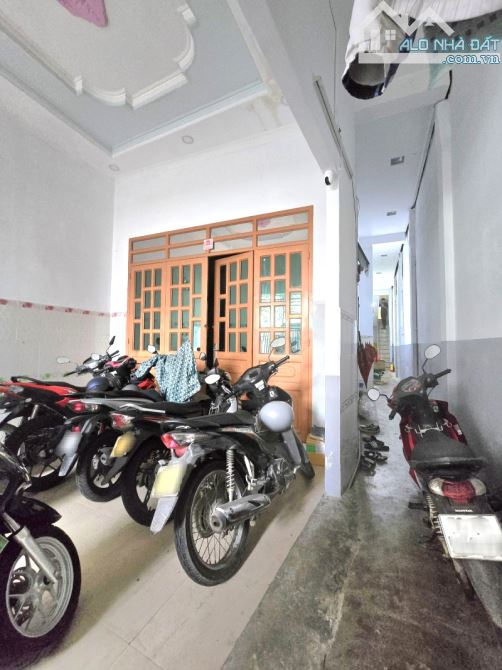 Bán Nhà HXH 116m2 – 12 Phòng Trọ Dòng Tiền 30 Triệu/Tháng Chỉ 8,7 Tỷ Gần Vincom Linh Chiểu