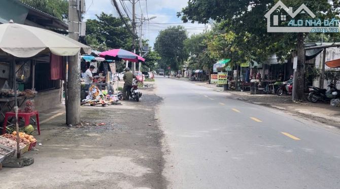 Đất Bán - Vị trí đối diện Trường Lái Nhuận Đức Ngay Chợ 236m2 Full Thổ Xây dựng tự do