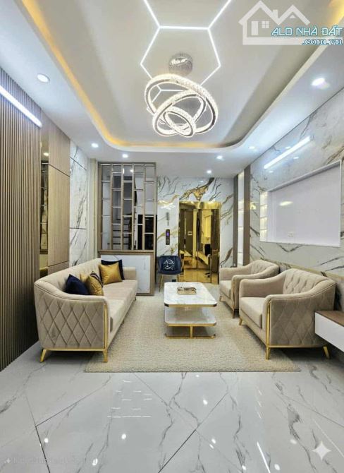Nhà bán phố Trần Hữu Tước- Đống Đa- nhà mới tinh 38m - 7 tầng - thang máy xịn