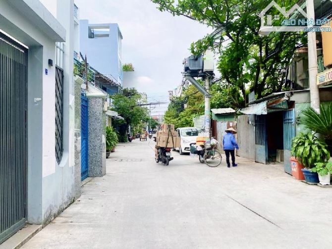 NHÀ ĐẸP HXH GẦN NGÃ TƯ BỐN XÃ _HƯƠNG LỘ 2_ BÌNH TÂN 54M HOÀN CÔNG ĐỦ