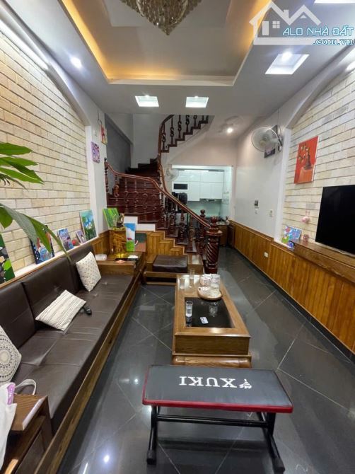 Mỹ Đình - Nhà Dân Xây - 30m2 Ô Tô Tránh - Full Nội Thất - Thoáng Sáng - 45m2 - Nhỉnh 10 tỷ