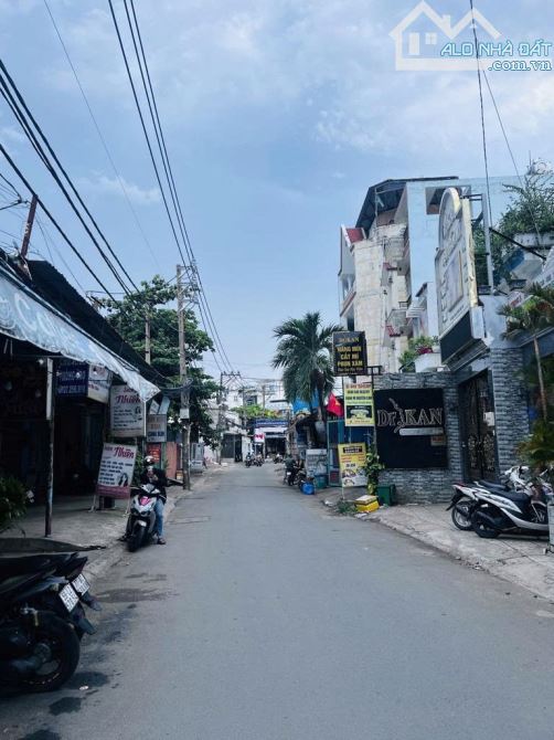 HIẾM - HẺM XE TẢI TRÁNH - SÁT MT PHAN HUY ÍCH GẦN EMART - 6x33 - 4 TẦNG BTCT - SỔ A4