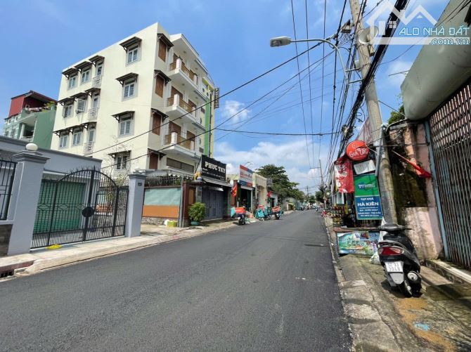 Bán nhà mặt tiền Đường số 1, Nguyễn Duy Trinh Long Trường Q9 DT 11 x 22