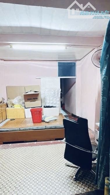 Bán nhà Đoàn Văn Bơ gần Hoàng Diệu nhà 2 lầu, DTSD 65m2, quận 4.