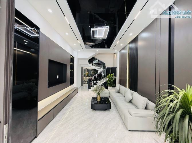 🏡 Bán nhà 3 tầng đl phân lô Thiên Lôi, Chợ Đôn 72m giá chỉ 6,x tỷ