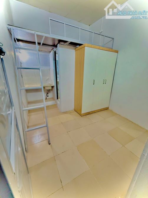 Cho thuê phòng trọ Trần Thái Tông 3,5 kk, thang máy gần Học Viện Báo Chí, ĐH Quốc Gia.