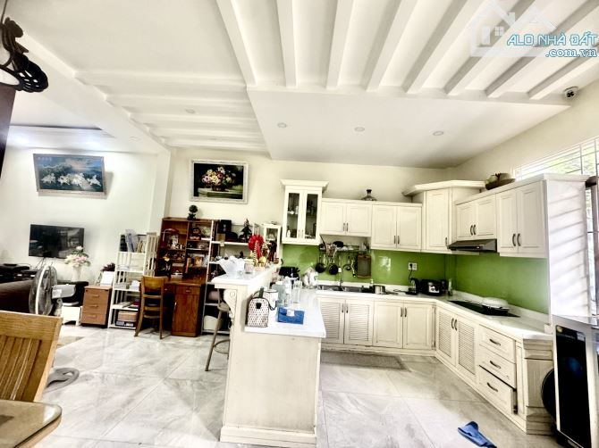 Biệt Thự Khang Điền - Hàng xóm Gia Hoà - Gần Global City - 115M2 - Full Nội thất - 14.x tỷ