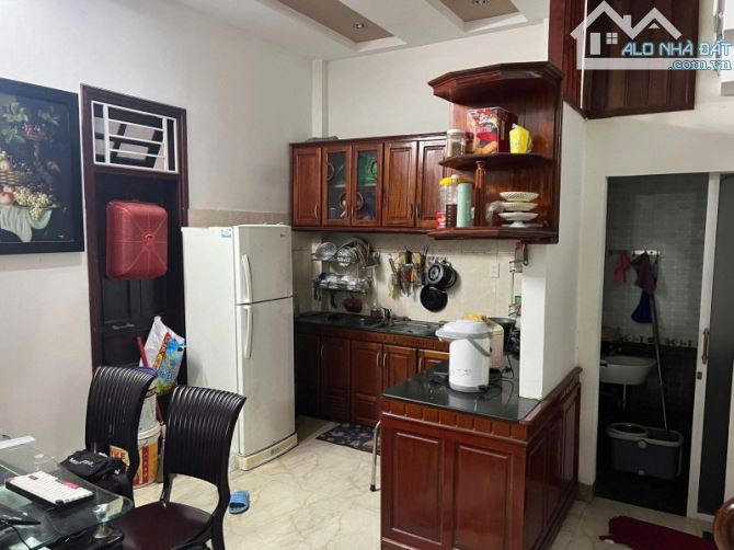 ♣  Kiệt Ô tô 5m sát Tống Phước Phổ, 53m2, ngang 5m, 2 tầng đúc cực xịn, 5.x tỷ