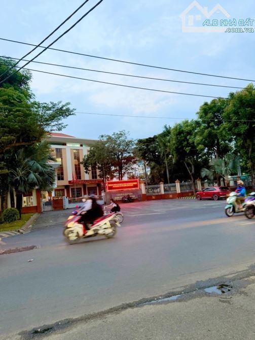 BÁN GẤP NHÀ HẺM XE HƠI THOẠI NGỌC HẦU , 84M2 , 4 x 22 , 3 TẦNG , 5PN . GIÁ NHỈNH 7TỶ