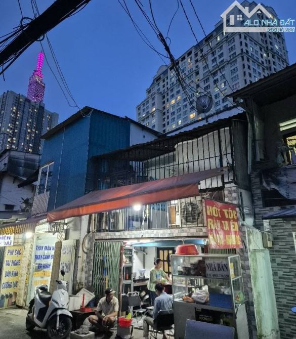 VỊ TRÍ KINH DOANH GẦN LANDMARK, 2TẦNG, 4PN, 2WC. 82M2, Hẻm 6m, 12.x tỷ - 2