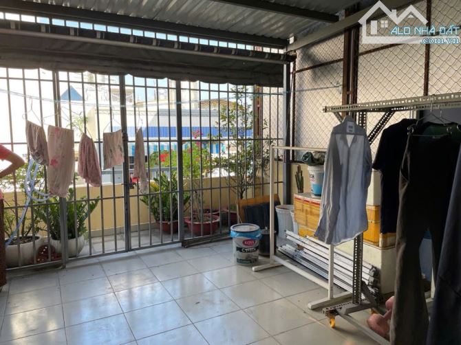 SÁT PHAN XÍCH LONG - 4 TẦNG BTCT- 3 PHÒNG NGỦ | 45m2(4.5x10) 7.15T TL   4.5mx10m vuông vứ