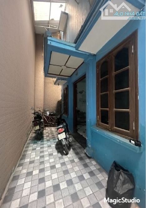 🥇 1 NGOẶT RA MẶT PHỐ CẦU GIẤY - SỔ VUÔNG MT 6M - SÂN RỘNG ĐỂ CHỤC XE - 13.2 TỶ - 60M2  🚗