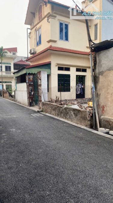 LỄ PHÁP  TIÊN DƯƠNG Ô TÔ NGỦ ĐẤT, GẦN BÌA LÀNG NHÀ VĂN HOÁ, TRUNG TÂM HÀNH CHÍNH ĐÔNG ANH