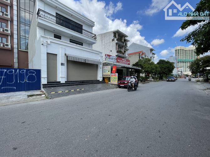 Đất tuyến 2 Lê Hồng Phong ngay công chào chợ Lũng