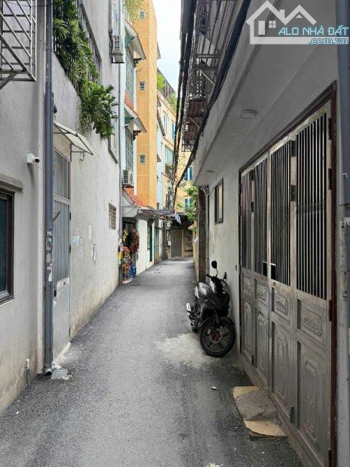 PHẠM VĂN ĐỒNG CẦU GIẤY, LÔ GÓC NGÕ THÔNG KINH DOANH, GẦN PHỐ, Ô TÔ TRÁNH DT60Mx5TẦNG.