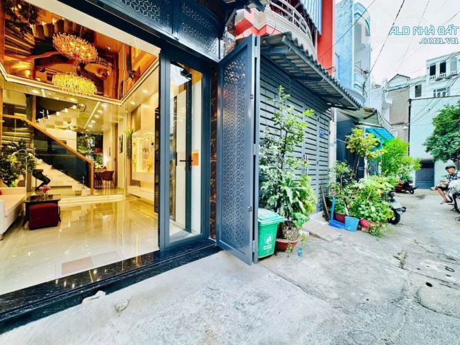 BÁN NHÀ---GIÁ: 2.95 TỶ--- ĐƯỜNG QUANG TRUNG, P10, GÒ VẤP