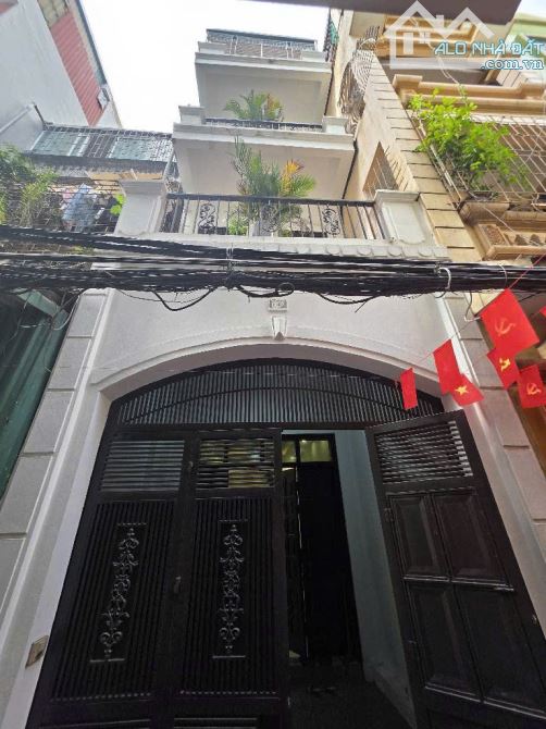 BÁN NHÀ NGỌC THUỴ-DÂN XÂY-Ô CHỜ THANG MÁY-69m2-4 TẦNG-NHỈNH 10 TỶ-GẦN Ô TÔ TRÁNH