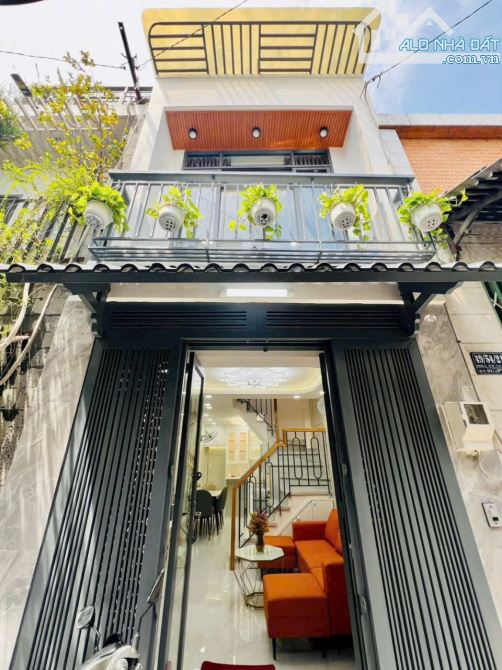 BÁN NHÀ---GIÁ: 3.55 TỶ-- ĐƯỜNG SỐ 51-P14-GÒ VẤP