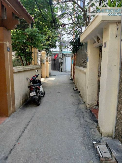 🆘🏘️Chính chủ bán nhà lô góc giá gốc 8.8tỷ, gần ngã 5 Hà Trì, ô tô qua cửa, Tiện ích bạt