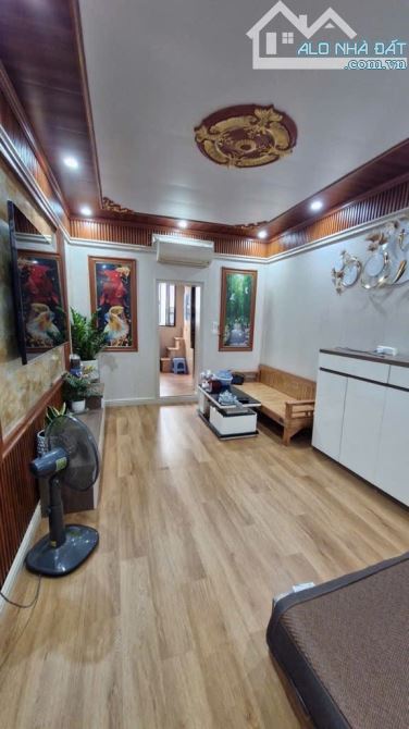 BÁN CĂN HỘ TT NGUYÊN HỒNG, ĐỐNG ĐA 70M 3.4 TỶ