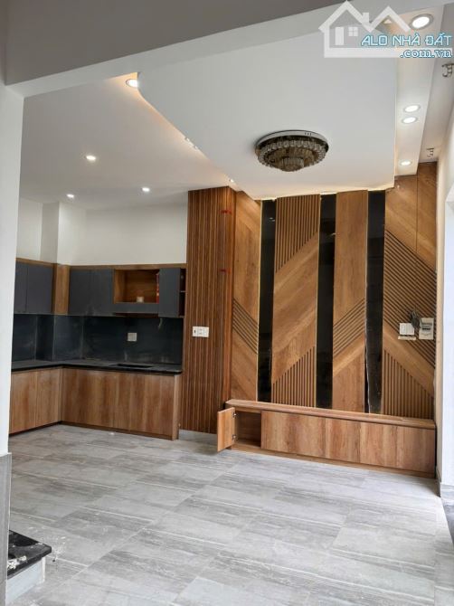 🔥 Nhà 3 tầng đường Trần Cao Vân , kiệt 2m5 cách đường 10m - Diện tích 50m2 ngang 5m