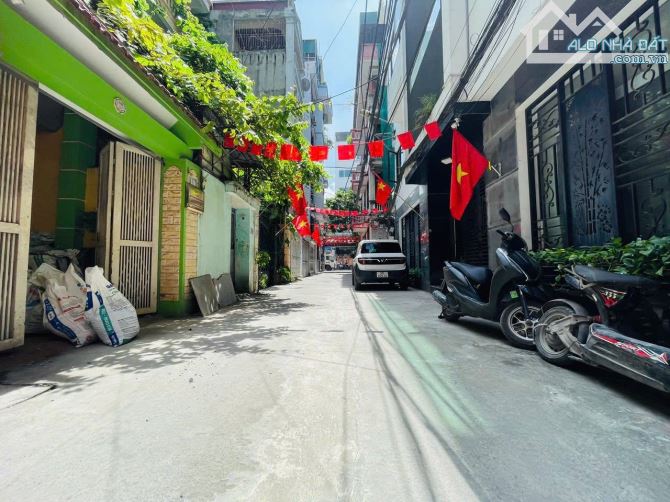 BÁN GẤP NHÀ MẶT NGÕ Ô TÔ ĐƯỜNG ĐỊNH CÔNG THƯỢNG. 82M2 - 5 TẦNG.