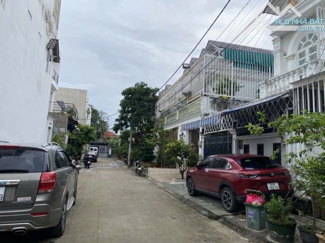 NGỘP BANK Nhà 2 tầng đường THẠNH XUÂN 40, phường THẠNH XUÂN, Q12,Dt 120 m²(7x17).Hẻm 8m