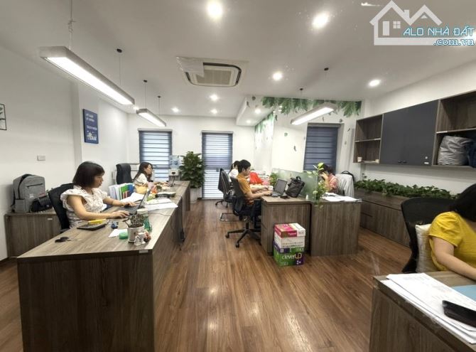 BÁN BIỆT THỰ LIỀN KỀ TRẦN KIM XUYẾN - CẦU GIẤY 120M2 - 5 TẦNG THANG MÁY - 6M MT - 62.5 TỶ