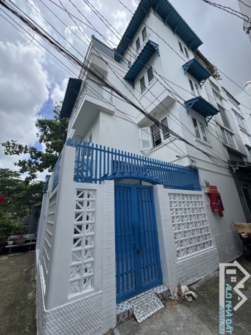 Nhà Đẹp Gò Dầu - Tân Phú - Lô Góc View Công Viên - 4 Tầng.