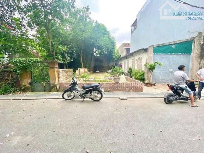 Bán 74,7m2 Tại  Tổ 19 Thị Trấn Đông Anh, 2 ô tô tránh nhau giá chỉ 9xtr/m2 x bé xinh