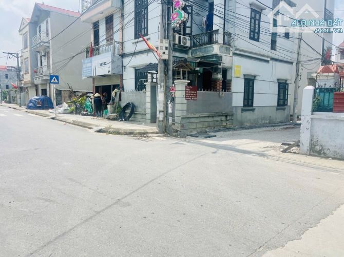 Bán đất đối diện Vinhomes Cổ Loa 73m2 lô góc ba thoáng ô tô vào đất 6.3 tỷ