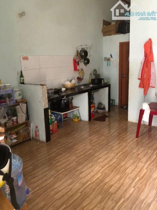 Nhà và 6 Phòng Trọ hẻm ô tô Nguyễn Tri Phương giá chỉ 4,7 tỷ