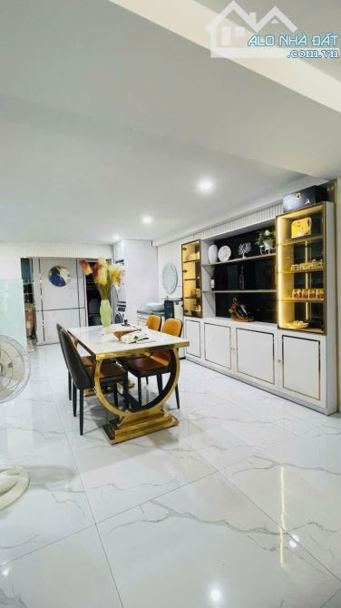DUY NHẤT CÒN SÓT LẠI GIỮA TT TP ĐÀ NẴNG- ĐƯỜNG NGUYỄN CHÍ THANH -DT 65M2-GIÁ NHỈNH 4 TỶ