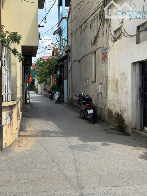 Bán 37m2 đất Vạn Phúc - Thanh Trì, ngõ siêu nông, gần ô tô tránh, tầm tiền siêu hiếm