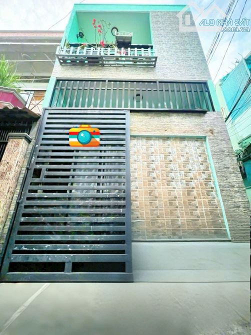 Nhà 2 tầng - ngang 3.5 dài 9 - Hẻm 2.5m - Tôn Đản Q4