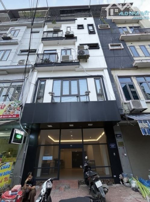 (MỚI RAO!) NGUYỄN CÔNG HOAN 16.5 TỶ - PHÂN LÔ Ở ĐẸP KD TỐT KHAI THÁC NGAY - MẶT 5M, VỈA HÈ