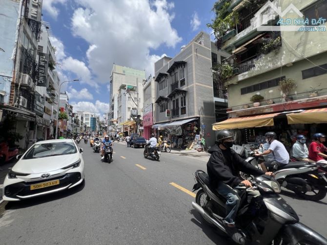 Bán nhà đẹp 5 Tầng Huỳnh Văn Bánh, thiết kế độc đáo, 4*12, chỉ hơn 7 tỷ (2025P58)