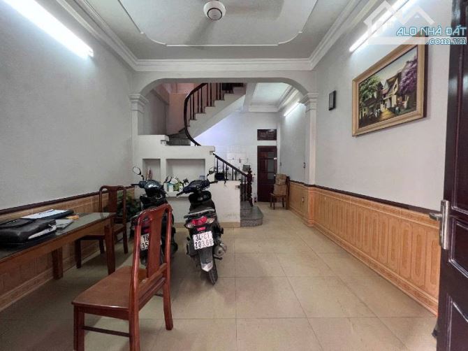 MỄ TRÌ THƯỢNG – DÂN XÂY – ÔTÔ - GẦN PHỐ – 40M² – 4 TẦNG – 7.6 TỶ (DTL698)