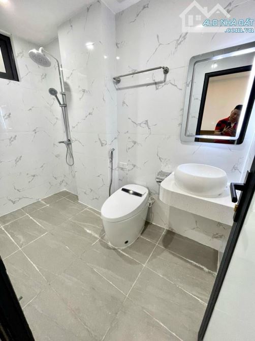 BÁN NHÀ ĐẸP SẠCH SẼ,CHỦ CẦN BÁN NHANH, KHU VỰC AN DƯƠNG VƯƠNG- DT 30M CHỈ HƠN 8 TỶ