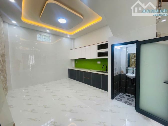 HIẾM! 50m² NHÀ MỚI 4 TẦNG XE HƠI TRONG NHÀ LÊ QUANG ĐỊNH SÁT CHỢ BÀ CHIỂU-5PN CHỈ 9,2 TỶ - 10