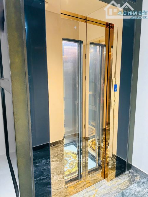 Biệt Thự Cao cấp,Sang trọng,Nội thất 5* ,View Vườn hoa siêu thoáng - Mặt tiền khủng 8m - 10