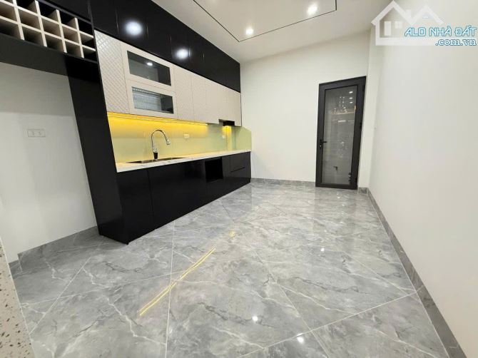 Độc! Bán nhà Văn Cao ngõ nông 7 Tầng thang máy 7,4 Tỉ, dt 34m, mt 3,7m - 10