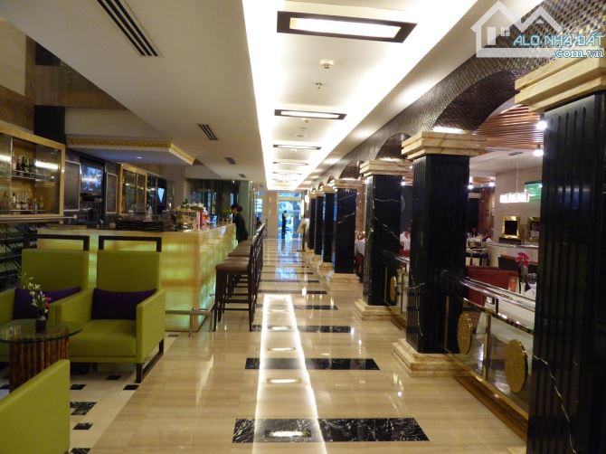 Bán khách sạn mặt phố Hàng Trống 340m2, MT 10m, Giá 398 tỷ, Doanh thu 75 Tỷ/ năm.