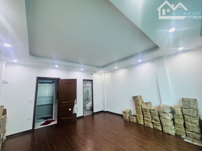 Khu TĐC X2A, nhà mới 6 tầng, thang máy, ô tô, 13 tỷ có thương lượng - 11