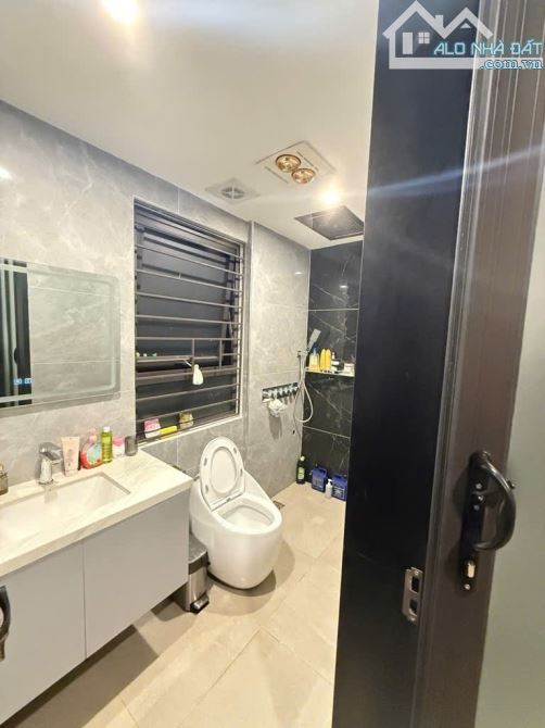 CỰC HIẾM, OTO TRÁNH PHỐ NGỌC LÂM - LONG BIÊN 50M2 X 7 TẦNG CHỈ NHỈNH 16 TỶ GIA LỘC MẠNH - 11