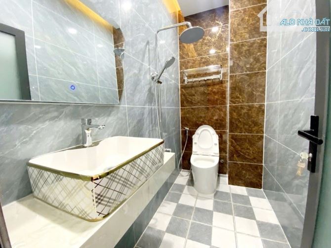 Nhà đẹp Hương lộ 2, 60m2, 4 tầng, hẻm xe hơi, gần Eon Bình Tân, giá chỉ nhỉnh 6tỷ - 11