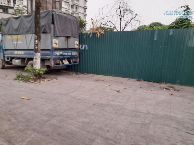 Bán nhà đường Giải Phóng lô góc đón đầu quy hoạch 500m2 Mặt tiền 25m, giá 145 tỷ - 1