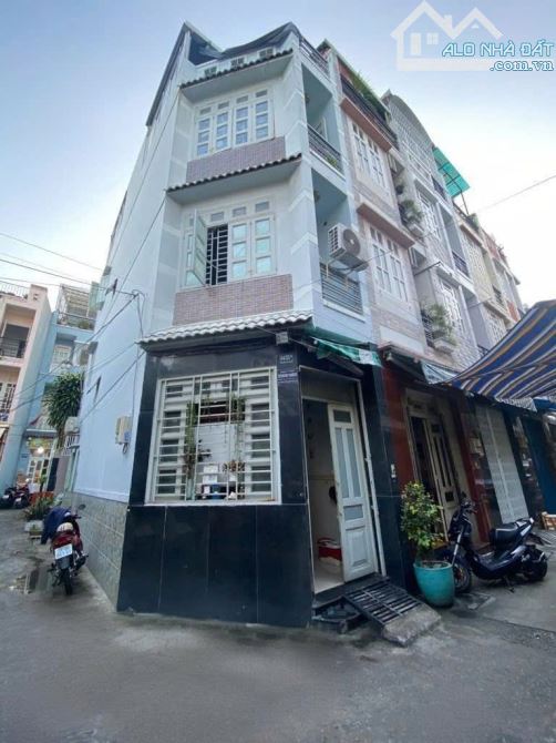 .Khu Bàu Cát: Nhà 4 tầng, căn góc 2 mặt tiền,hẻm xe hơi thông - 37m2 x 4 tầng - giảm 500tr - 1