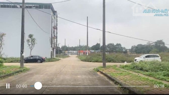 Lô góc Hoa Hậu đường trước đất 3 ô tô tránh nhau. Cách đại học FPT và Quốc gia 1,5 km - 1